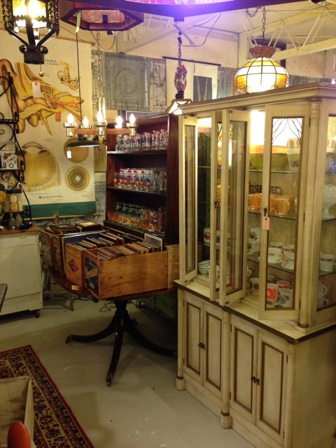 WANT ANTIQUE LIFE STORE